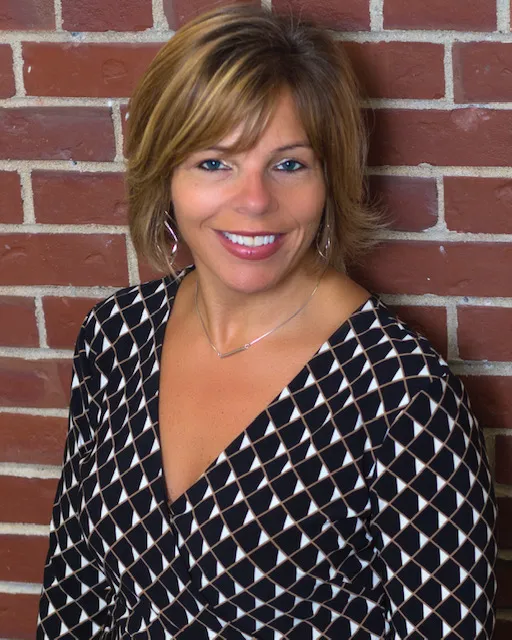Office Manager in Bloomfield CT - Helen